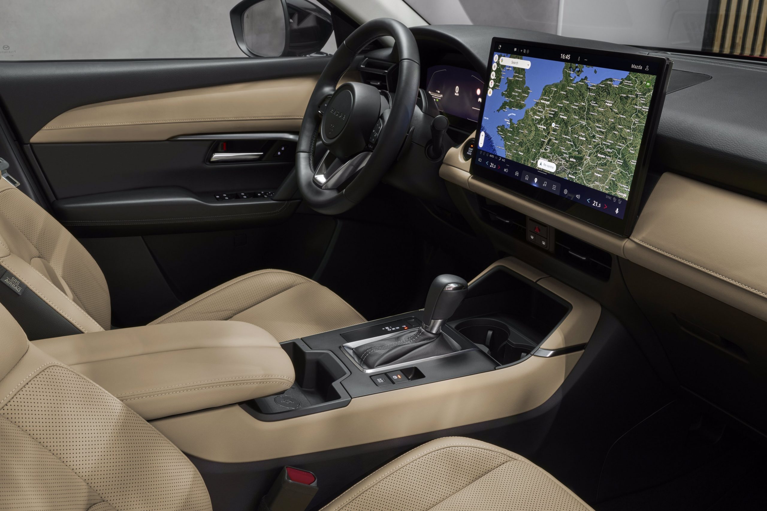 Nueva pantalla gigante en el nuevo Mazda Cx-5