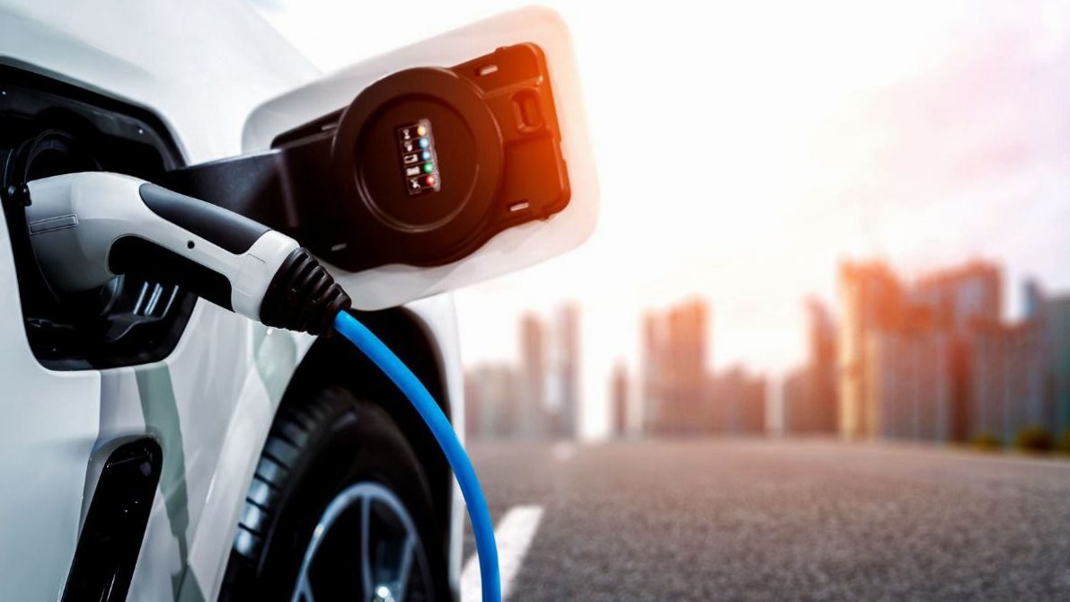 ¿Cuánto cuesta cargar un coche eléctrico?