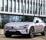 El Volvo ES90 totalmente eléctrico debuta en Lituania